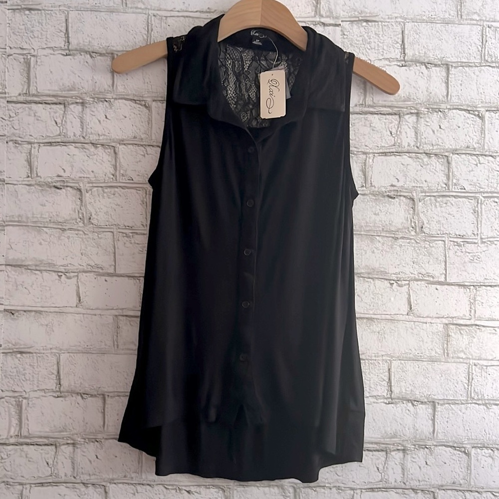 NWT Forever 21 Loose Fit Sleeveless Button Down Black Top Size Small